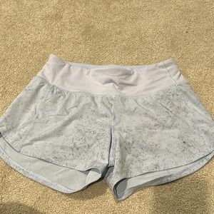 Lululemon speed up shorts (high rise) (pastel blue with grey dots)